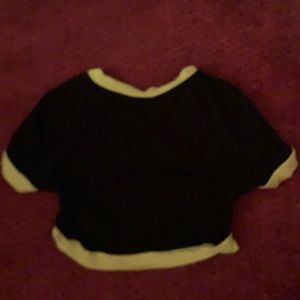 Short sleeve cropped top